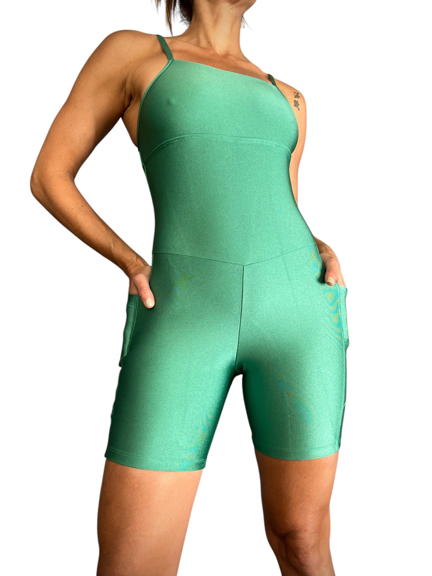 MONO CORTO FIT CIRRÉ